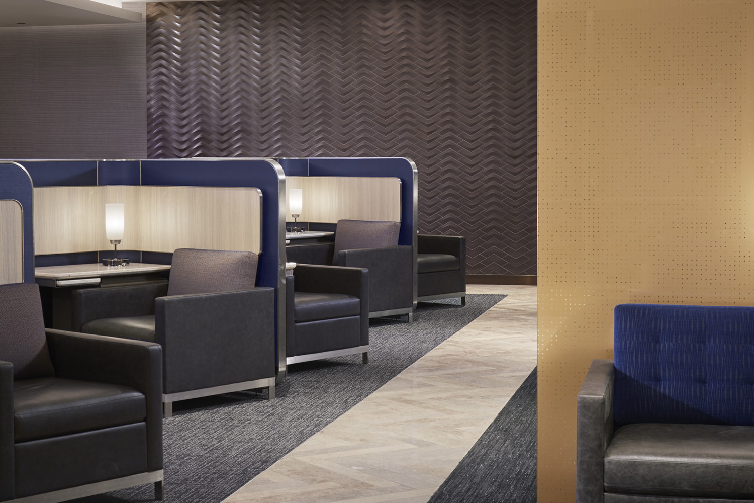 United Airlines, Polaris Club at O’Hare