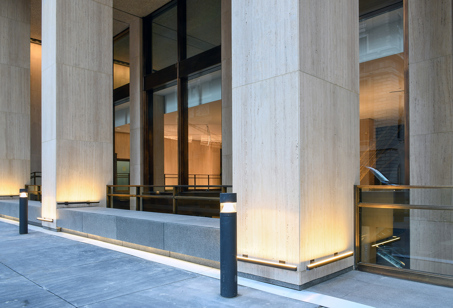 200 Park Avenue Lobby