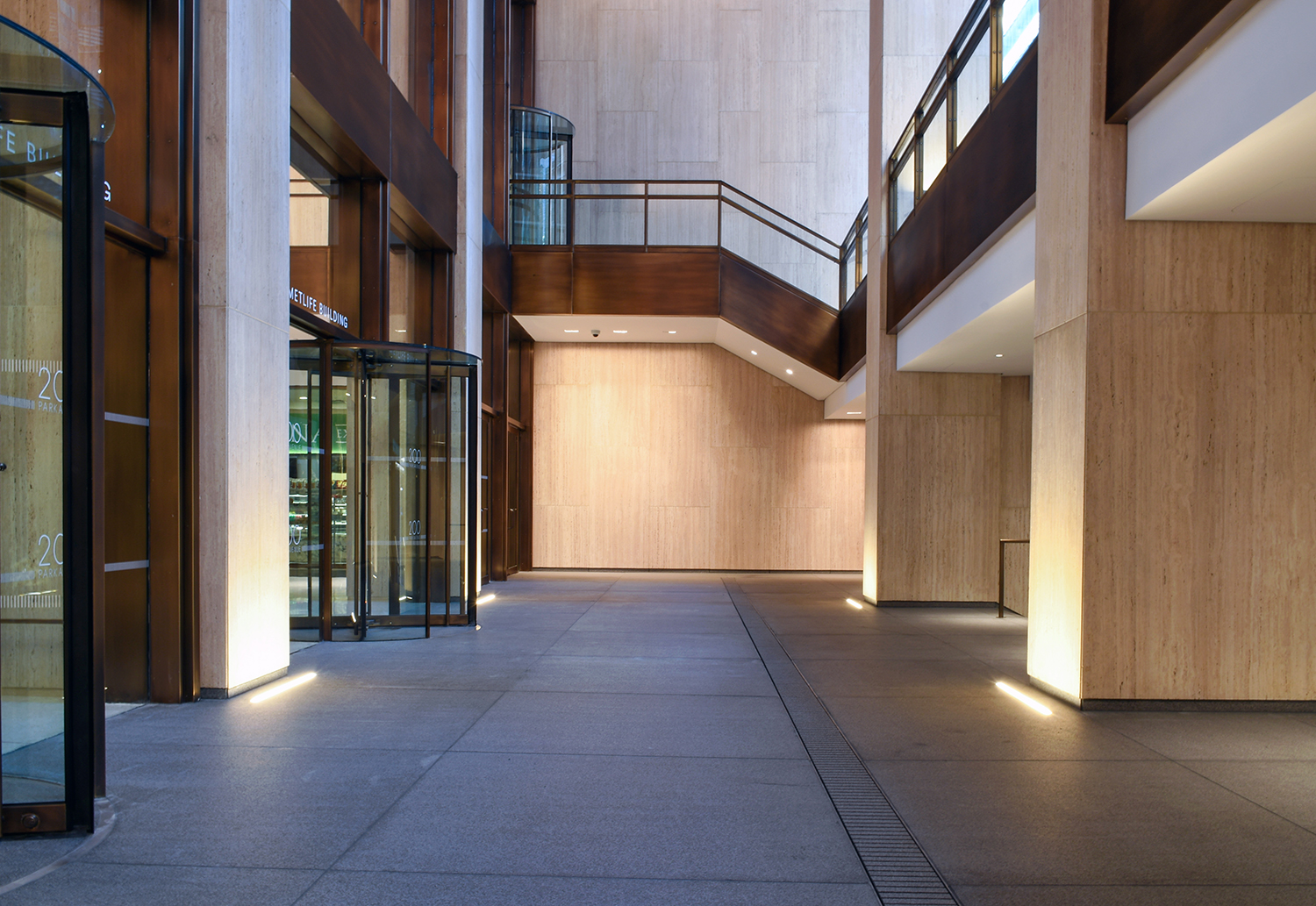 200 Park Avenue Lobby